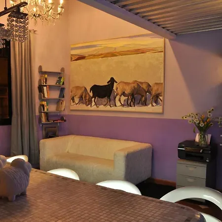 Bed & Breakfast The Black Sheep *