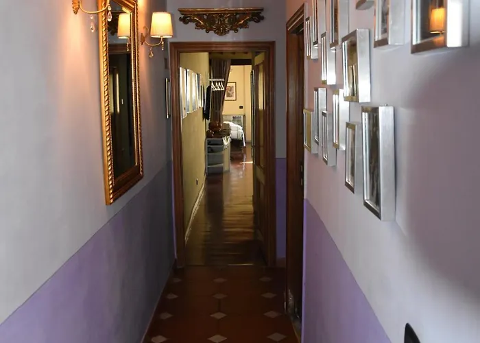 The Black Sheep Флоренция